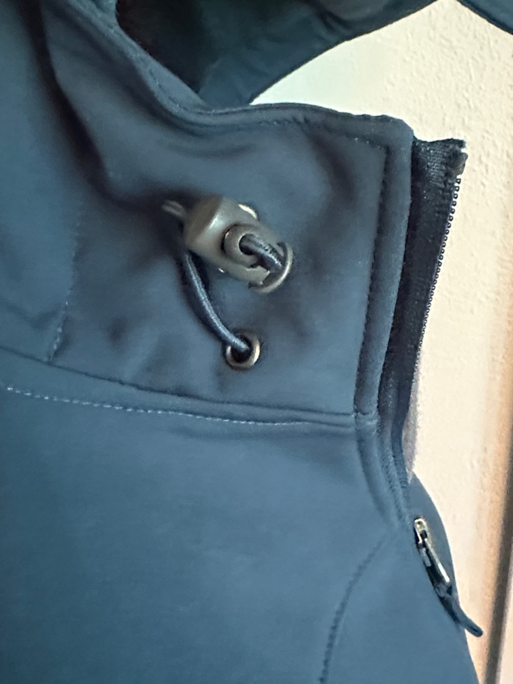 Free Country - Women’s Blue Hooded Softshell Jacket. Size M - Picture 8 of 10